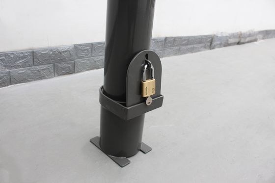 Rustproof Removable Safety Bollards , Mild Steel Bollard Durable For Outdoor